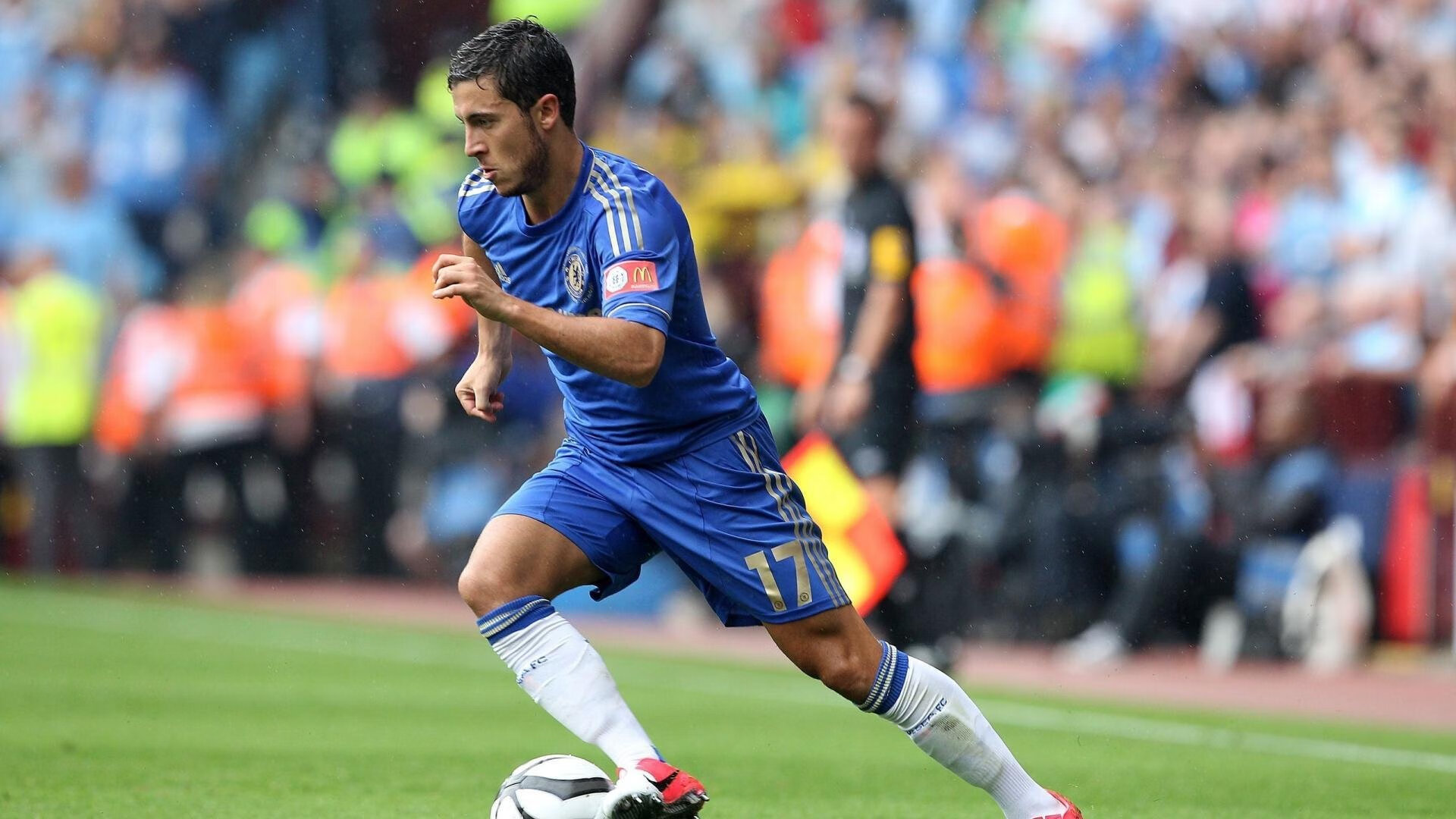 “校园足球升级,打造全民运动新风潮”,校园足球新政策